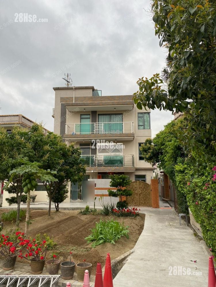 村屋 租盘 3 房 , 1 浴室 700 平方尺