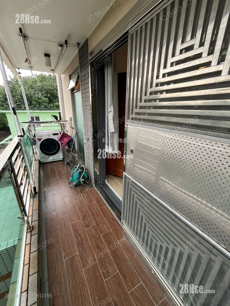 村屋 租盘 3 房 , 1 浴室 700 平方尺