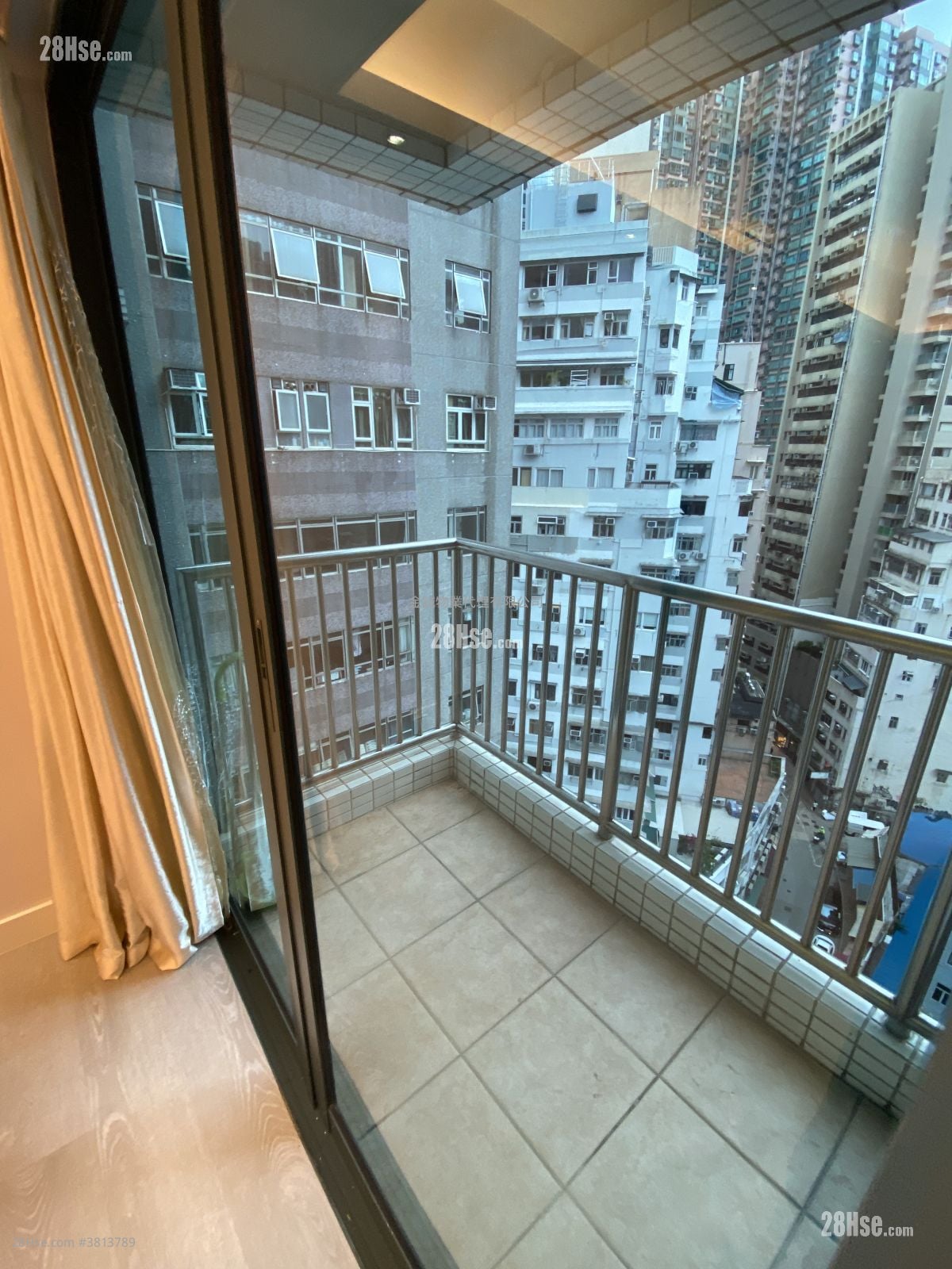 露台: 俊升华庭 租盘 1 房 , 1 浴室 460 平方尺