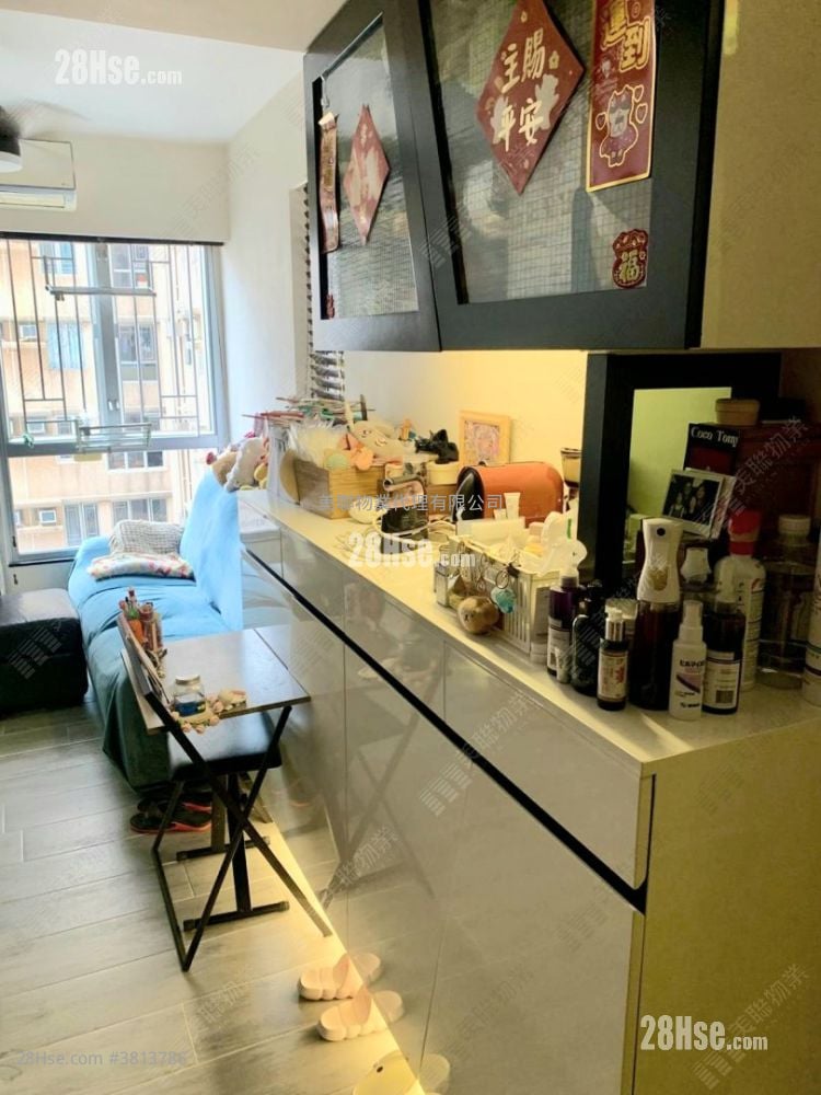 Bauhinia Garden Sell 2 Bedrooms , 1 Bathroom 431 ft²