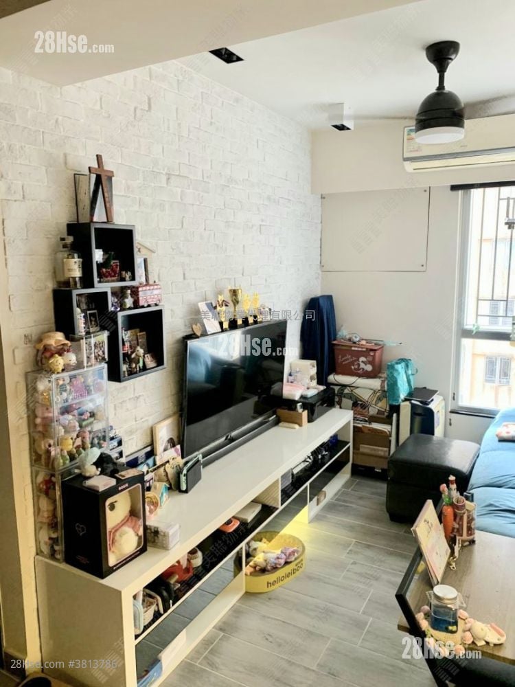 Bauhinia Garden Sell 2 Bedrooms , 1 Bathroom 431 ft²