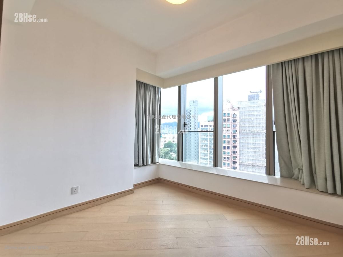 Macpherson Place Rental 2 Bedrooms , 1 Bathroom 555 ft²