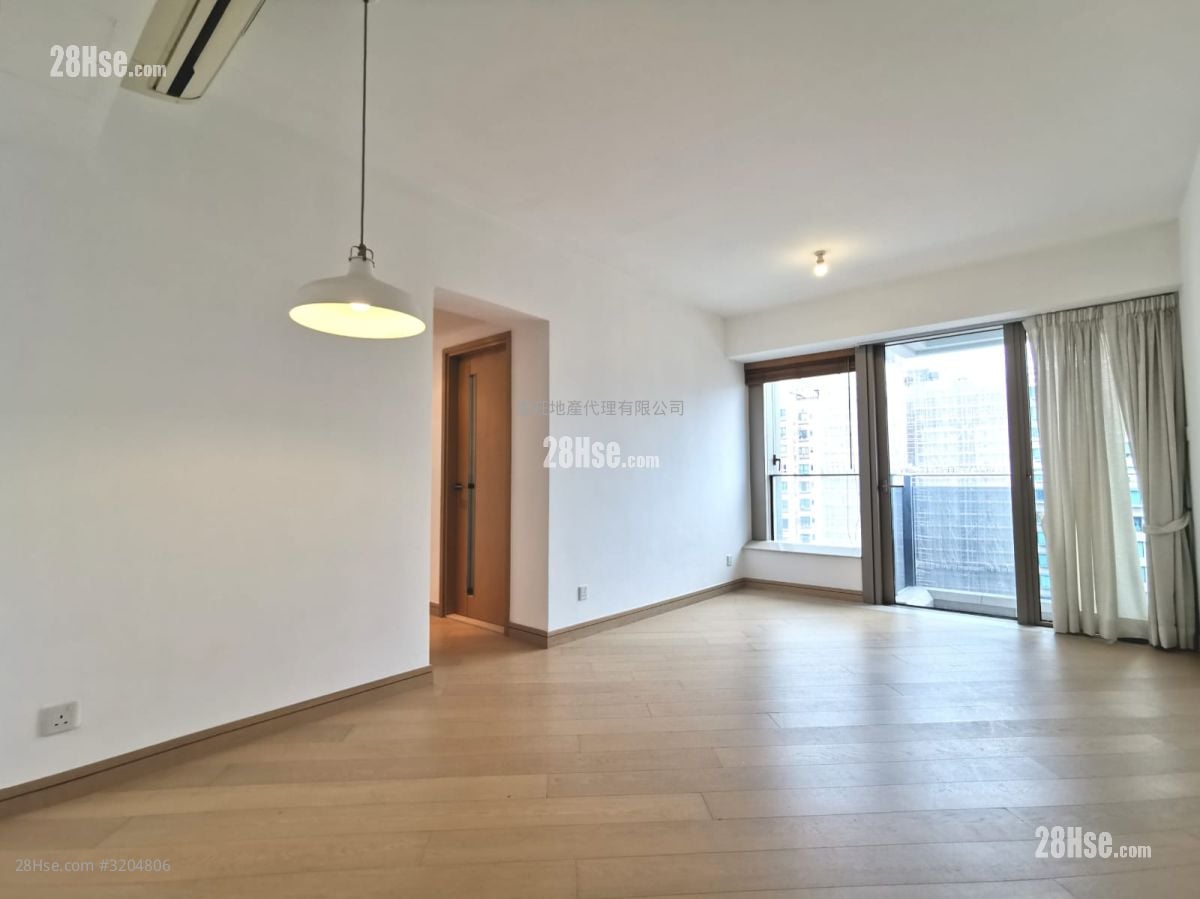 Macpherson Place Rental 2 Bedrooms , 1 Bathroom 555 ft²