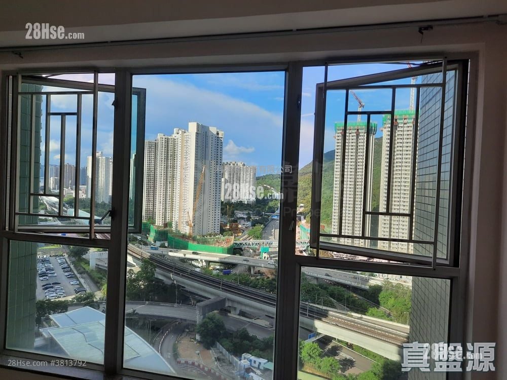 晓峰湾畔 售盘 2 房 482 平方尺