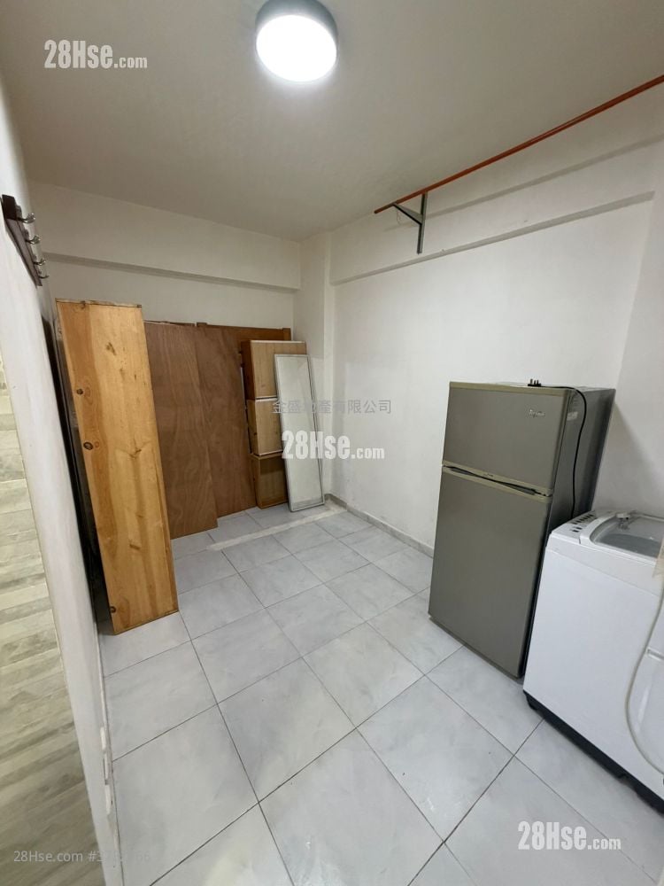 Chinese Mansion Rental 1 Bathroom 130 ft²