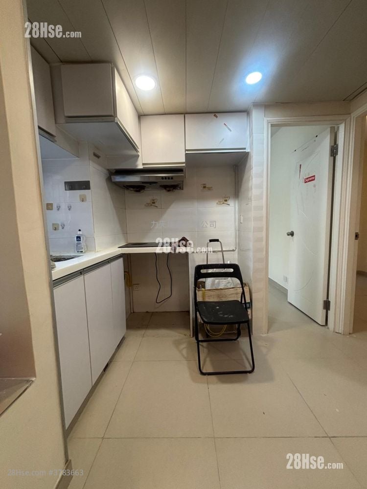 花园城 租盘 2 房 , 1 浴室 312 平方尺