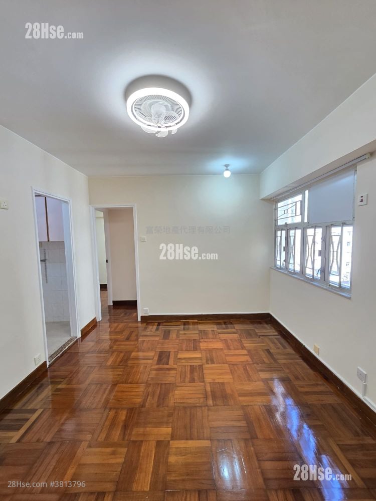 Whampoa Estate Sell 2 Bedrooms , 1 Bathroom 380 ft²