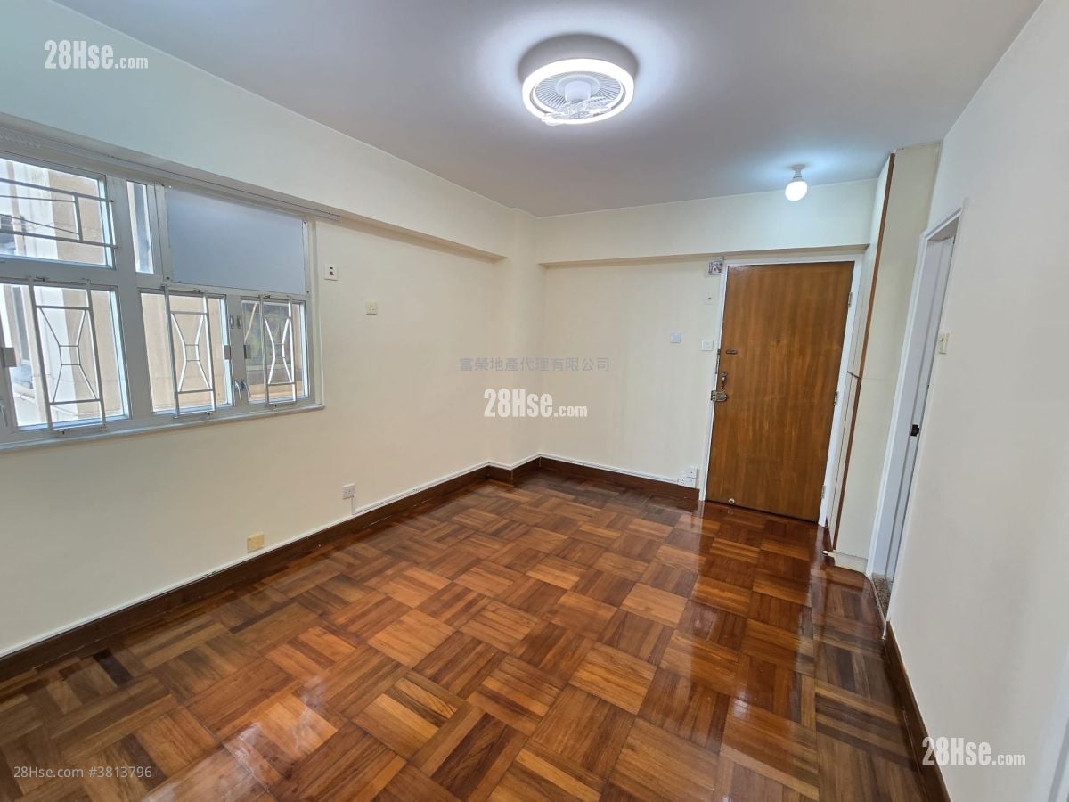 Whampoa Estate Sell 2 Bedrooms , 1 Bathroom 380 ft²