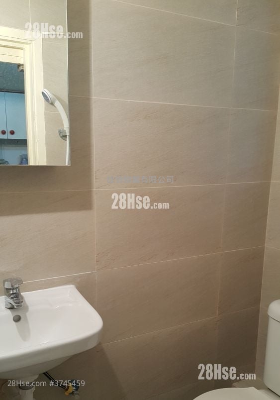 唐楼 售盘 2 房 , 1 浴室 273 平方尺