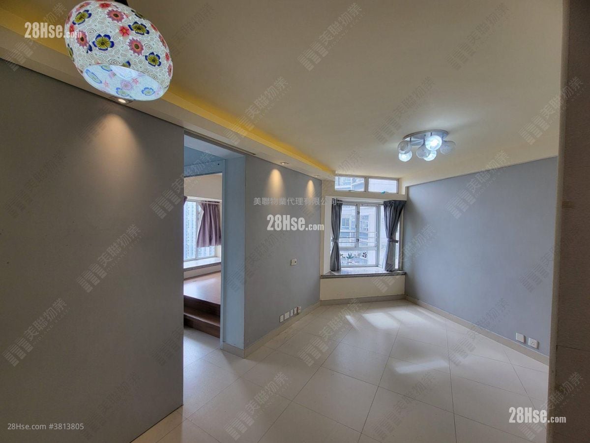 Kingswood Villas Sell 2 Bedrooms 446 ft²