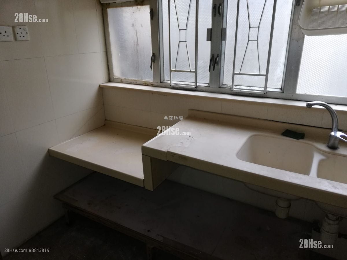 海坝村 租盘 1 房 , 1 浴室 300 平方尺