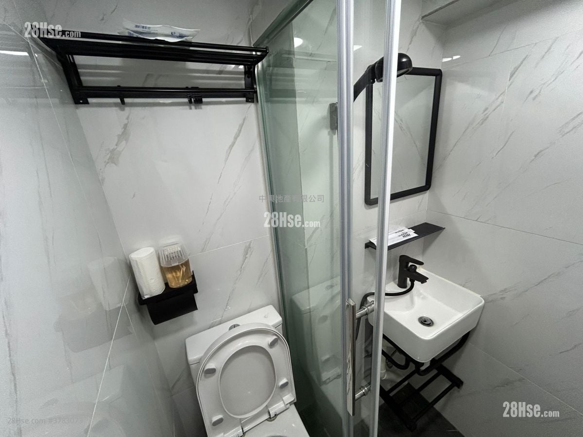 New Lucky House Rental 1 Bedroom , 1 Bathroom 150 ft²