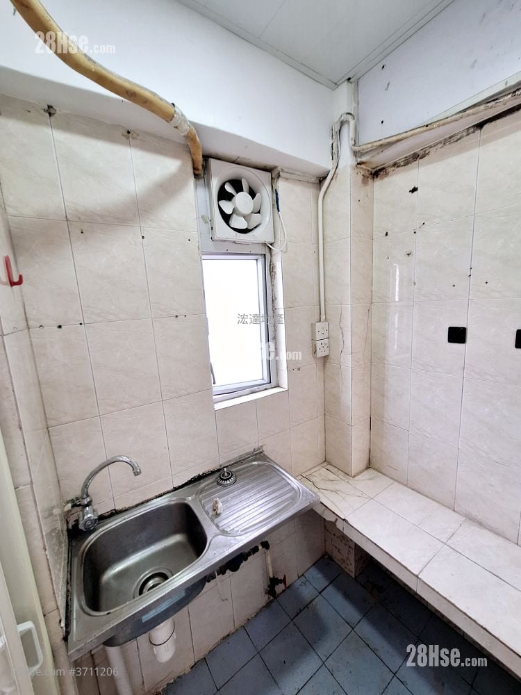 Fuk Wing Building Rental 1 Bedroom 216 ft²