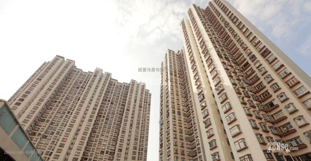 Mayfair Gardens Sell 2 Bedrooms , 1 Bathroom 432 ft²