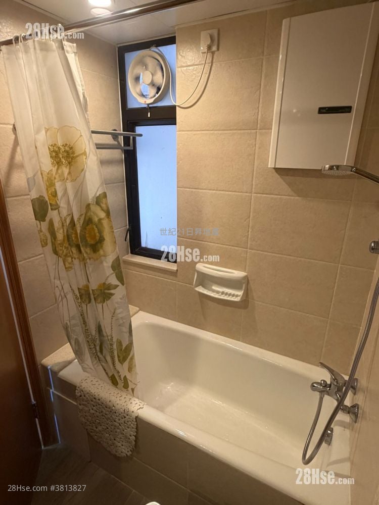 龍華花園 售盤 4 房 , 2 浴室 962 平方呎