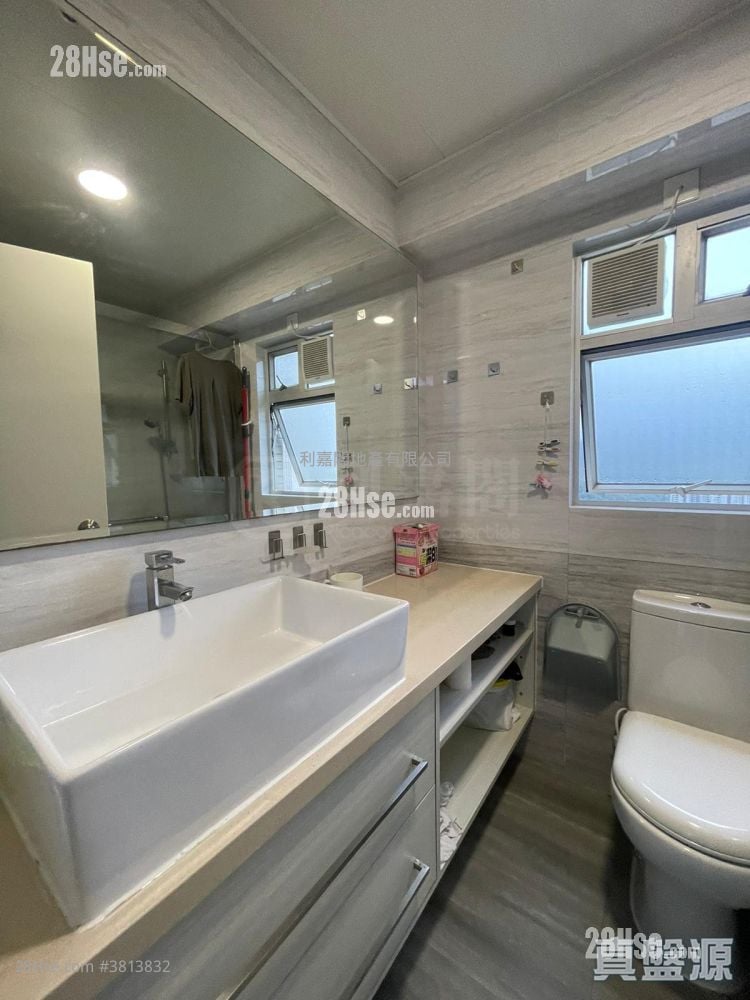 Mountain Shore Sell 2 Bedrooms 501 ft²