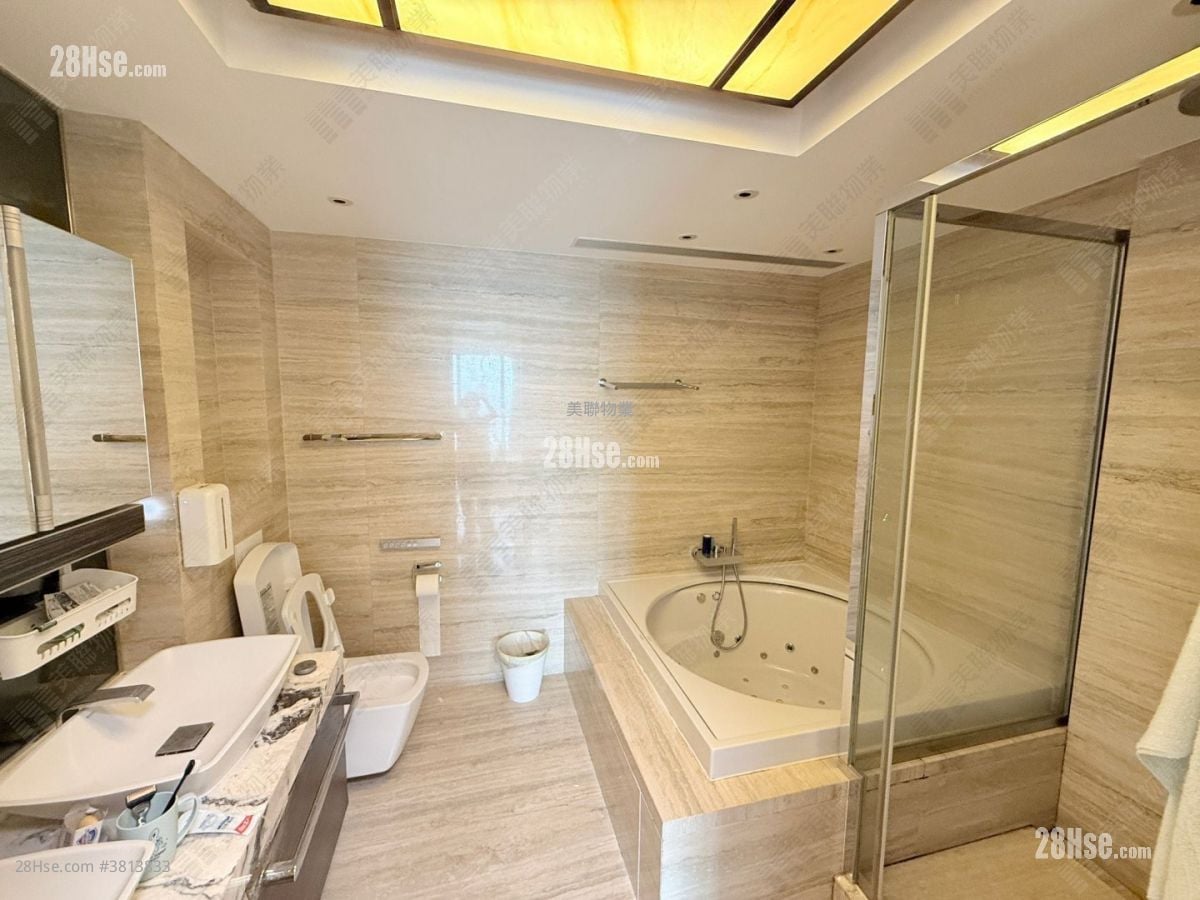 Marinella Sell 4 Bedrooms 1,703 ft²