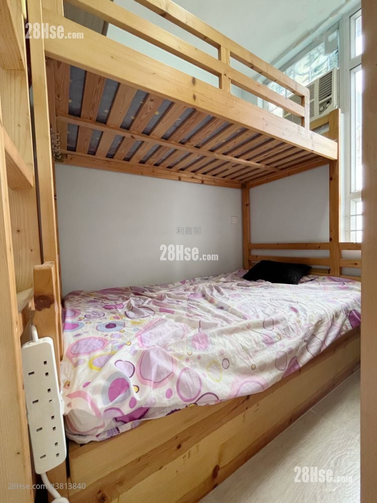 宏富苑 售盤 4 房 , 1 浴室 440 平方呎