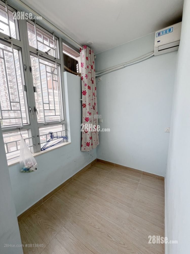 宏富苑 售盤 4 房 , 1 浴室 440 平方呎