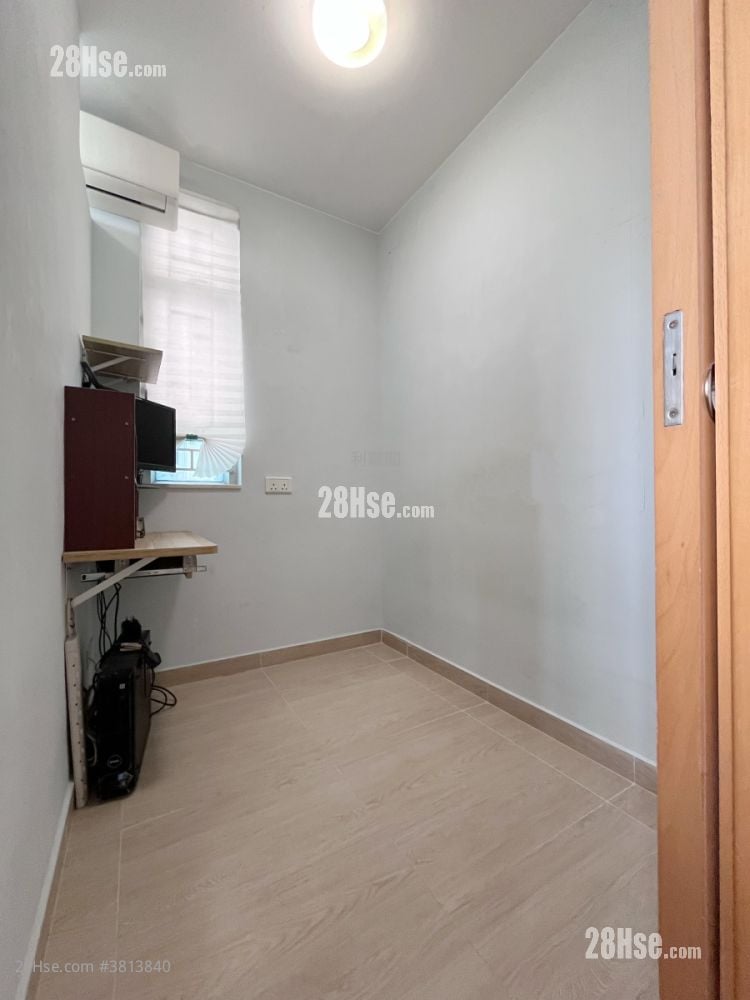 宏富苑 售盤 4 房 , 1 浴室 440 平方呎