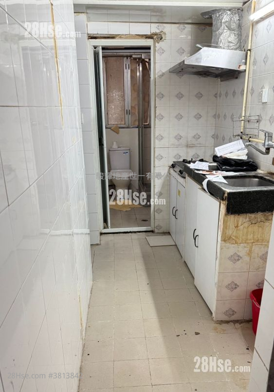 Kwong Fung Building Sell 2 Bedrooms , 1 Bathroom 407 ft²