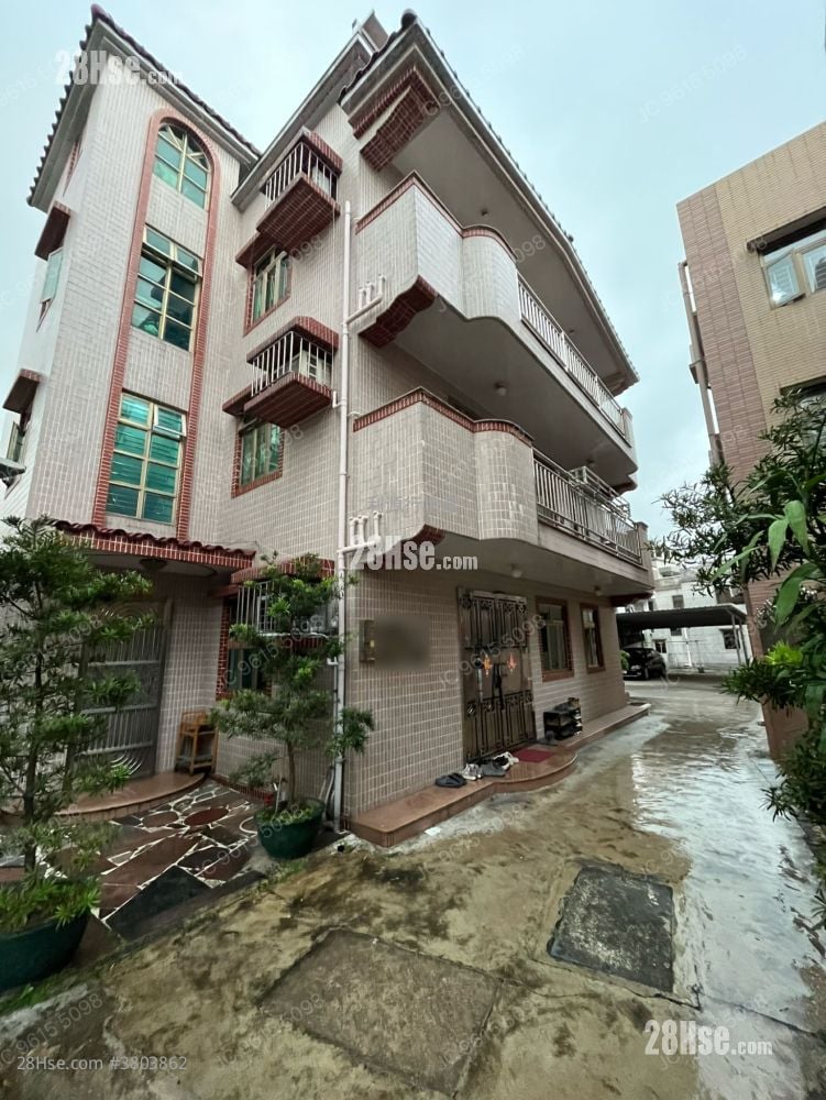 村屋 租盘 3 房 , 1 浴室 700 平方尺