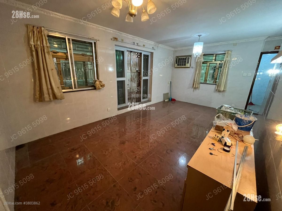 村屋 租盘 3 房 , 1 浴室 700 平方尺