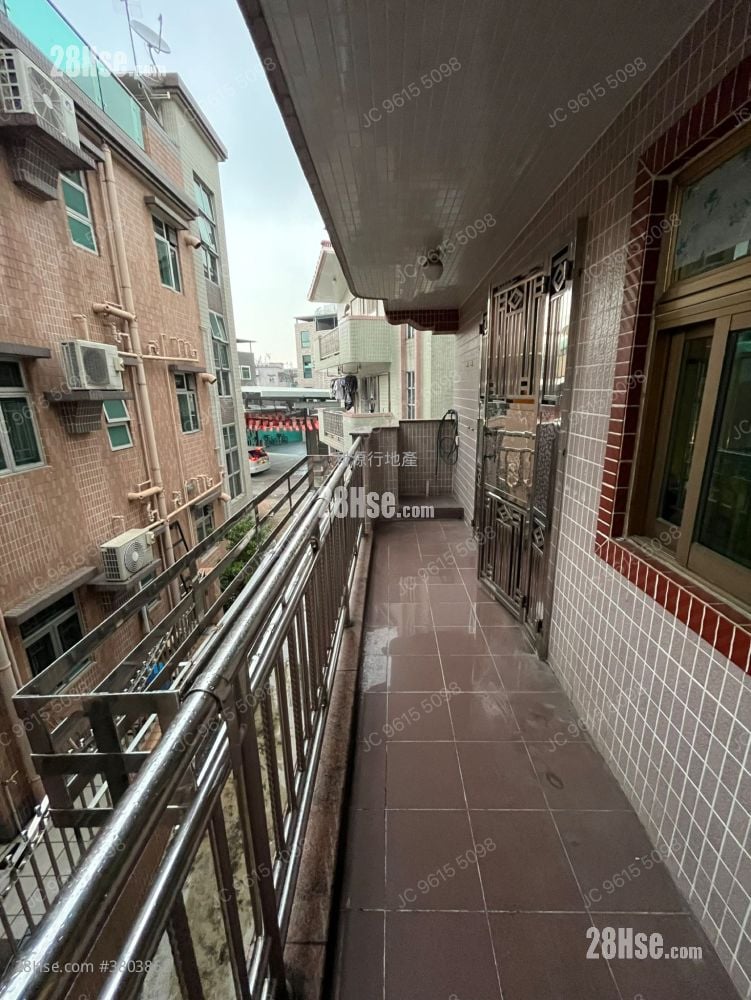 村屋 租盘 3 房 , 1 浴室 700 平方尺