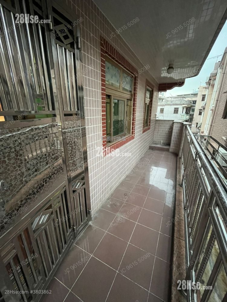 村屋 租盘 3 房 , 1 浴室 700 平方尺