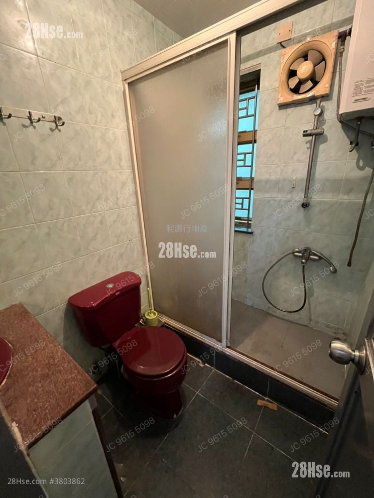 村屋 租盘 3 房 , 1 浴室 700 平方尺