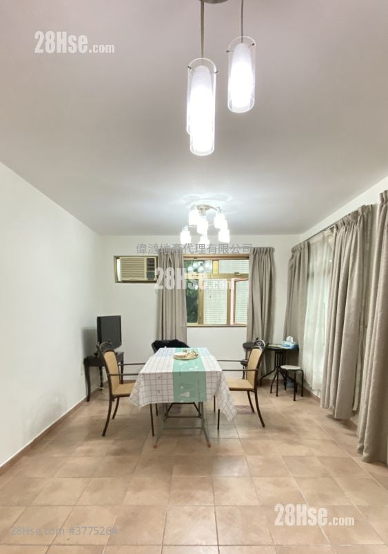 村屋 售盘 3 房 700 平方尺