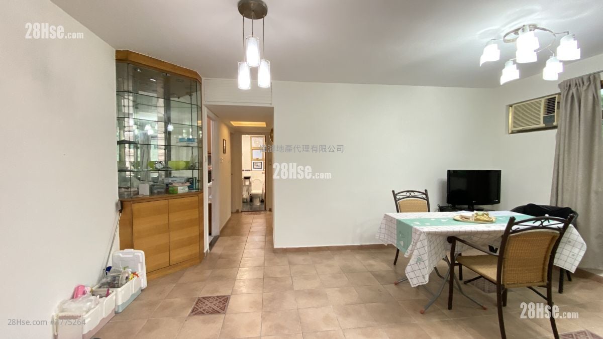 村屋 售盘 3 房 700 平方尺