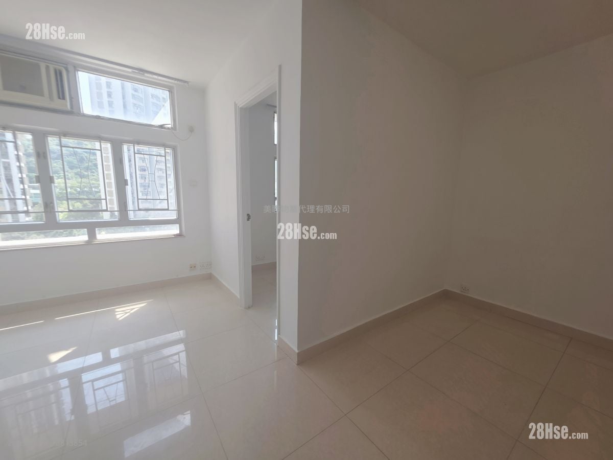 Ching Tai Court Sell 2 Bedrooms , 1 Bathroom 401 ft²