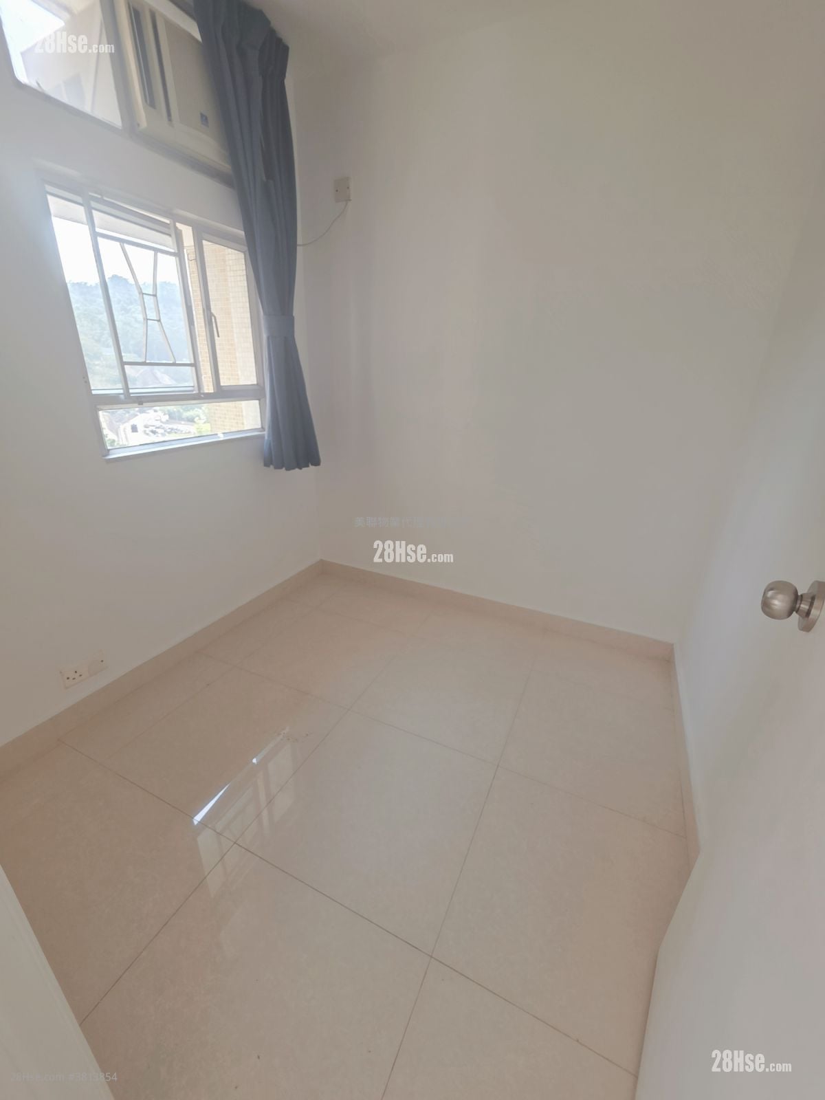 Ching Tai Court Sell 2 Bedrooms , 1 Bathroom 401 ft²