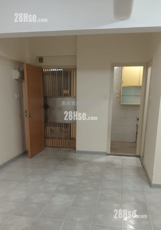 Tak Cheung Building Rental 2 Bedrooms , 1 Bathroom 490 ft²