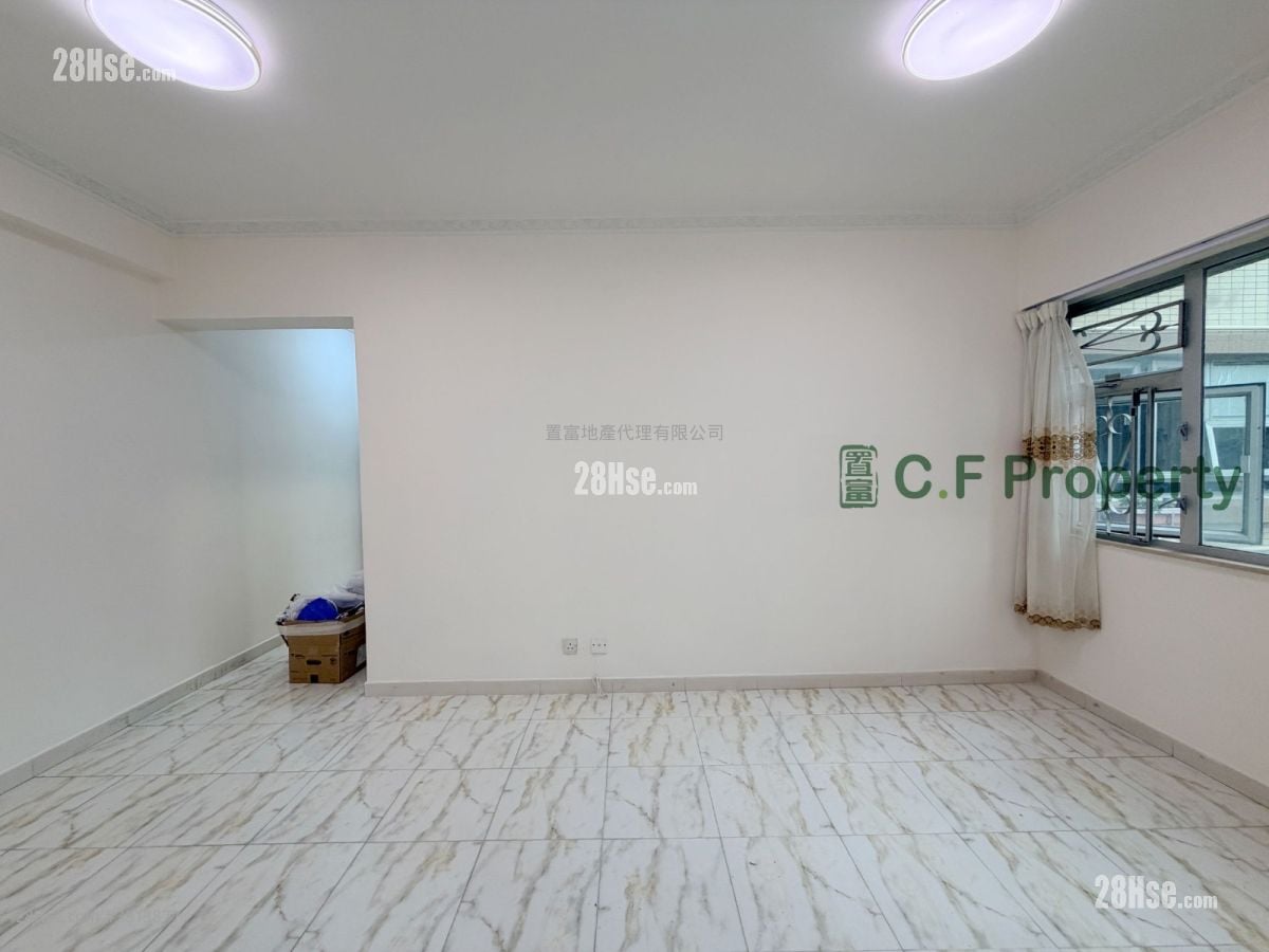 Yuet Lai Court Rental 2 Bedrooms , 1 Bathroom 421 ft²