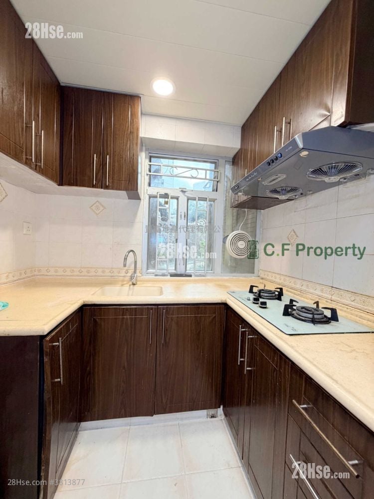 Yuet Lai Court Rental 2 Bedrooms , 1 Bathroom 421 ft²