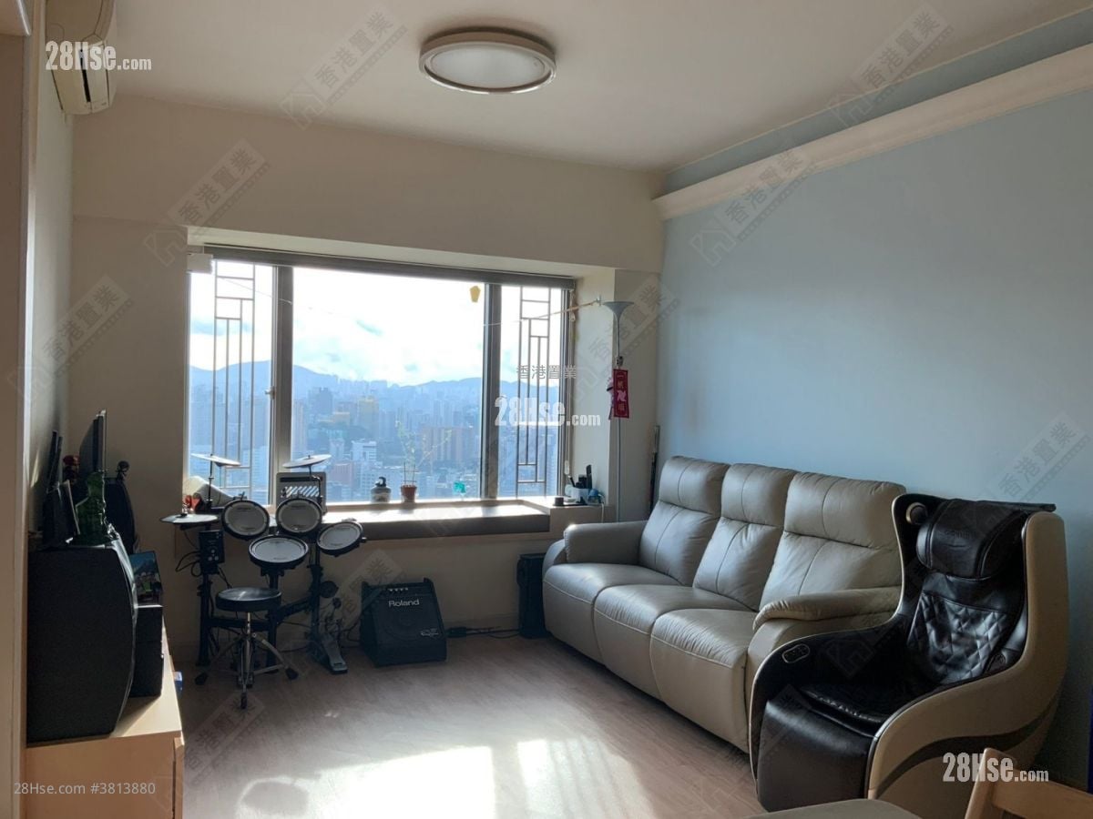 Sorrento Sell 3 Bedrooms 781 ft²