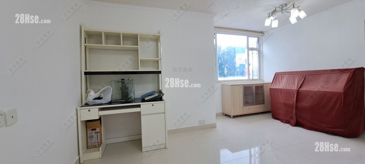 Telford Gardens Sell 3 Bedrooms , 1 Bathroom 532 ft²