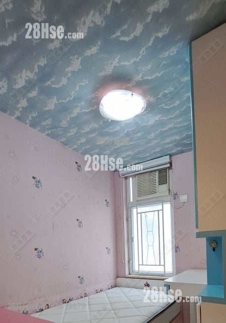 Telford Gardens Sell 3 Bedrooms , 1 Bathroom 532 ft²