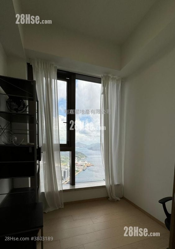 LP6 售盘 3 房 , 2 浴室 728 平方尺