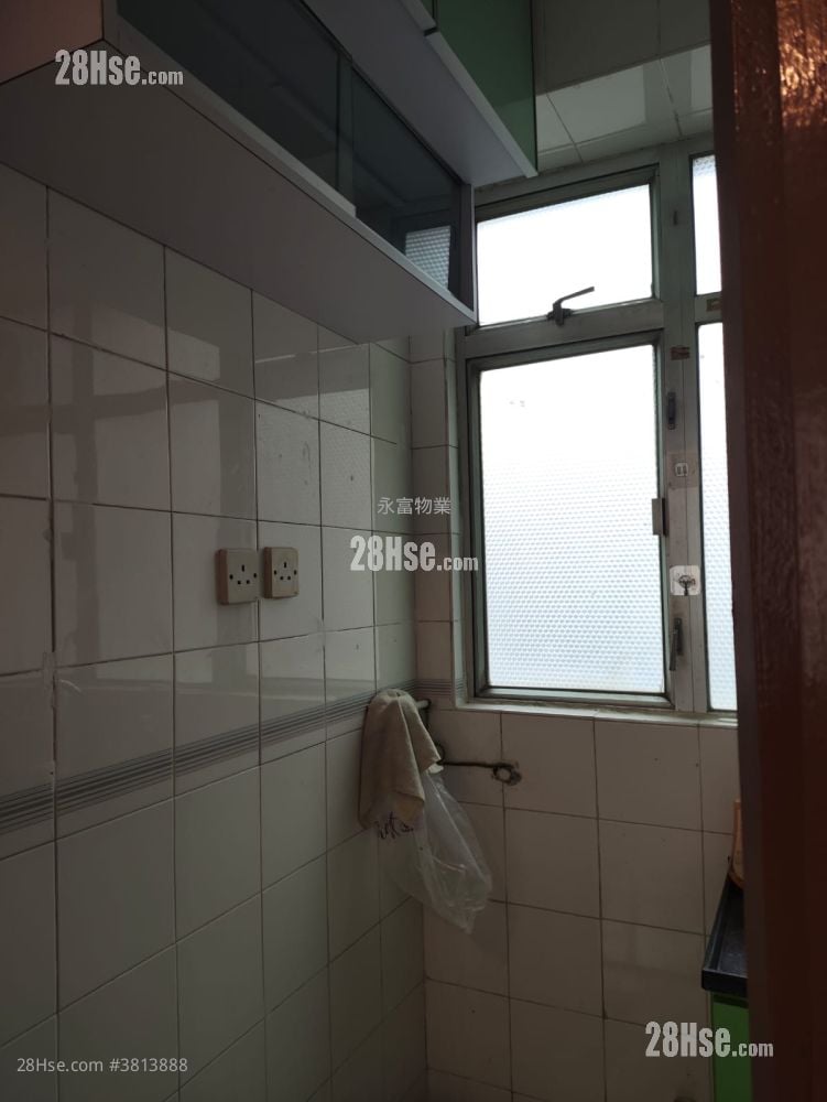 Hand Cheong Court Rental 2 Bedrooms 332 ft²