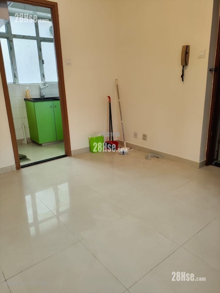 Hand Cheong Court Rental 2 Bedrooms 332 ft²