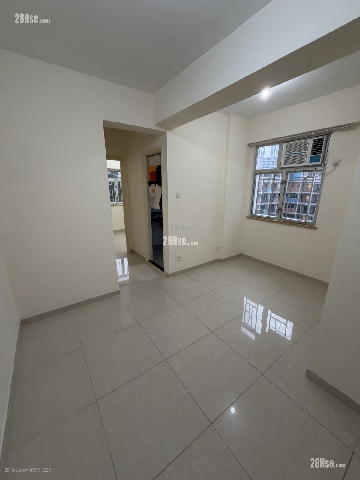 富安大厦 租盘 2 房 352 平方尺