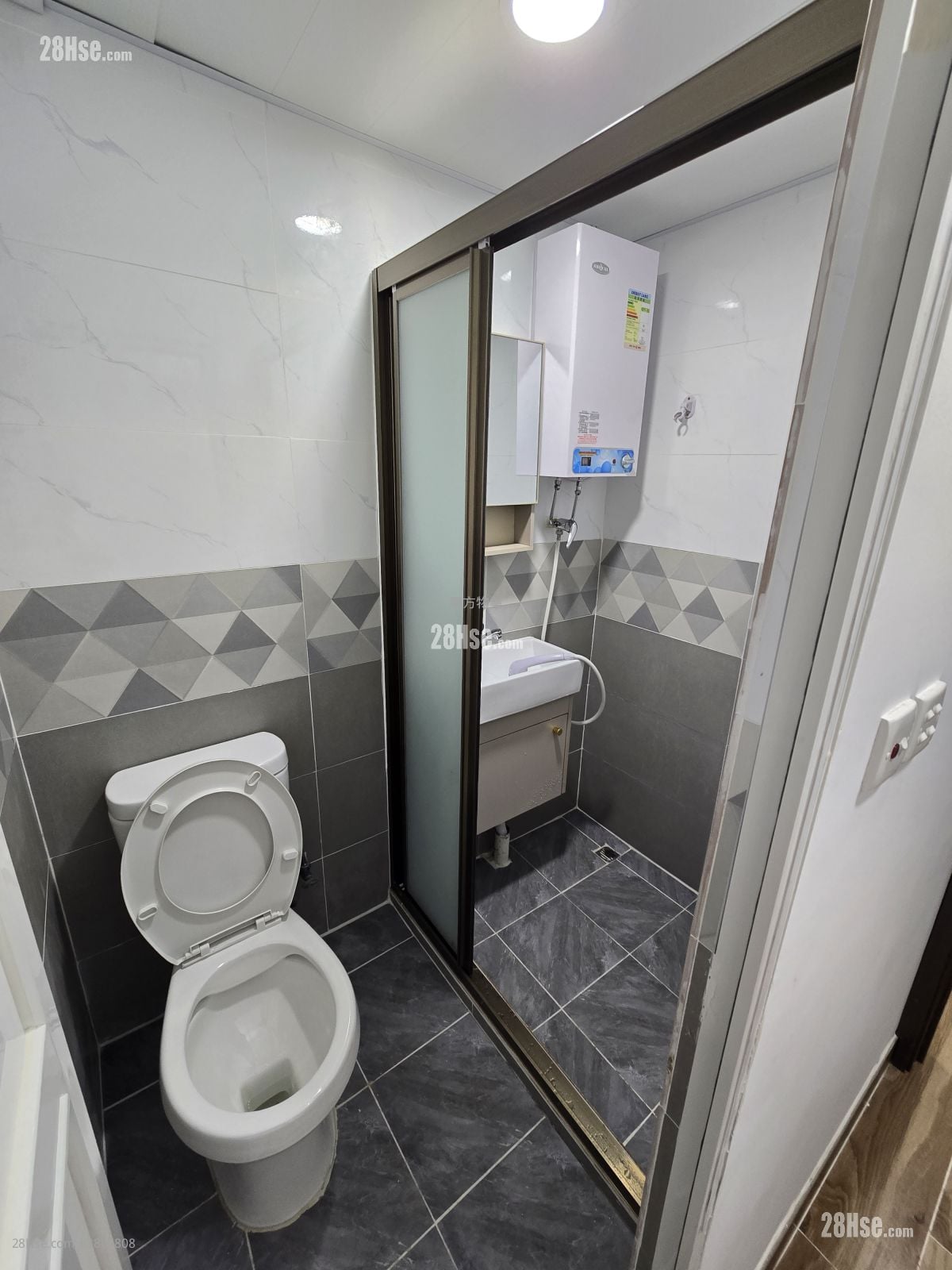 百福大厦 租盘 1 房 , 1 浴室 220 平方尺