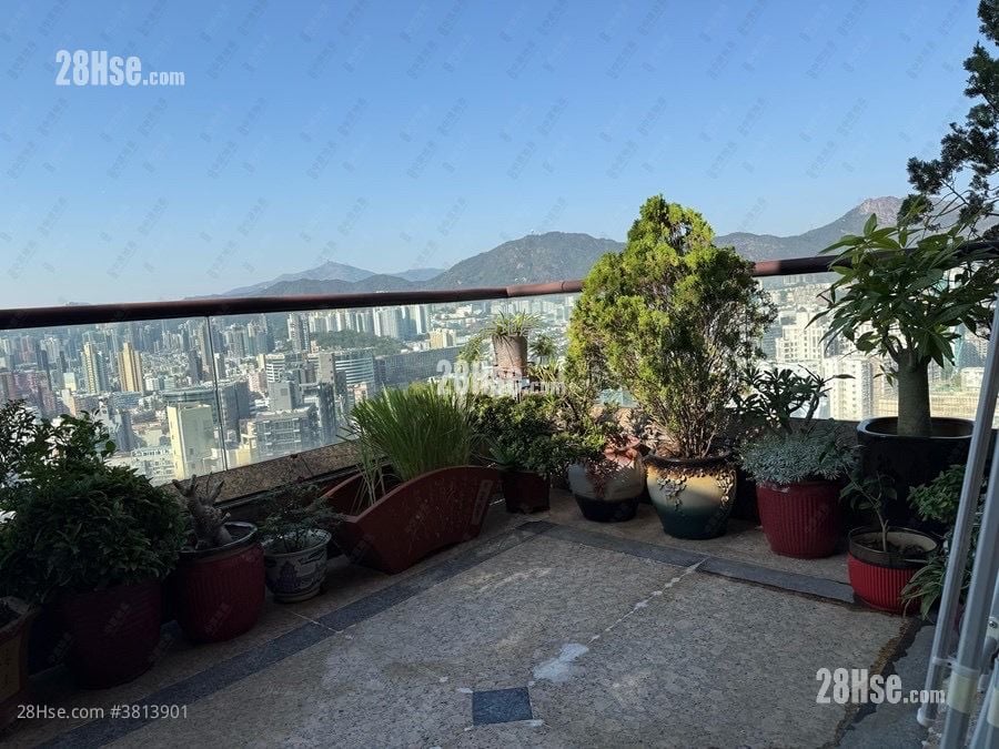 No 1 Homantin Hill Rental 4 Bedrooms , 5+ Bathrooms 2,020 ft²