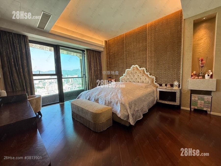 No 1 Homantin Hill Rental 4 Bedrooms , 5+ Bathrooms 2,020 ft²