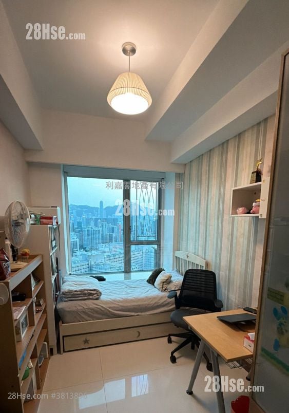 Parc Palais Sell 3 Bedrooms 1,074 ft²