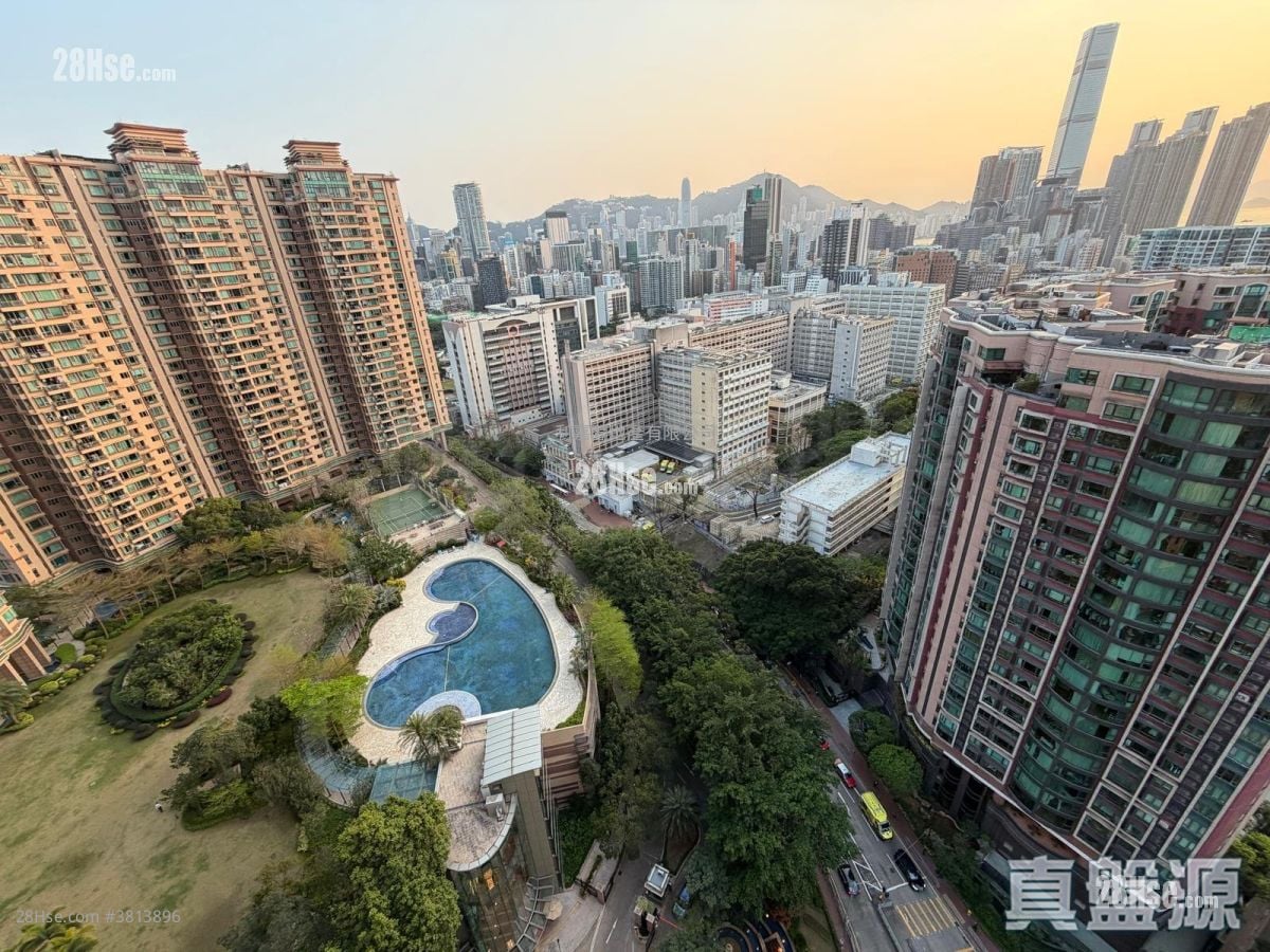 Parc Palais Sell 3 Bedrooms 1,074 ft²