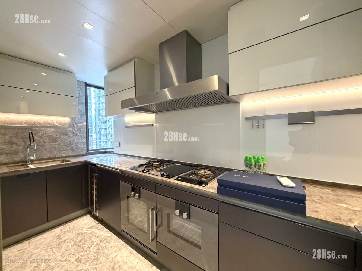 The Southside Sell 3 Bedrooms , 2 Bathrooms 972 ft²